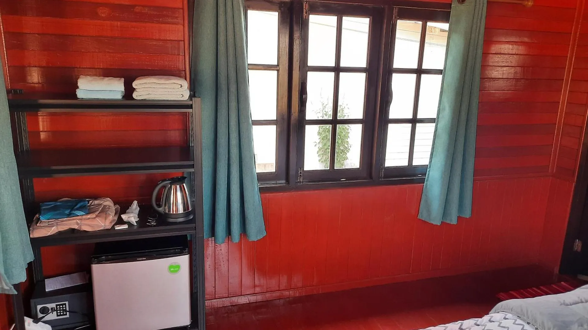 Lucky Bungalow Khao Lak 0*,  Tailandia
